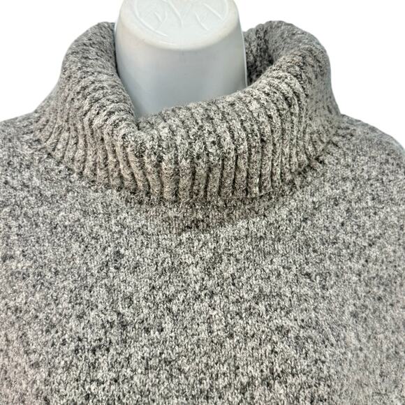 Old Navy Heather Gray Heavy Knit Ribbed Turtleneck Sweater size S Cozy Warm - Picture 4 of 8